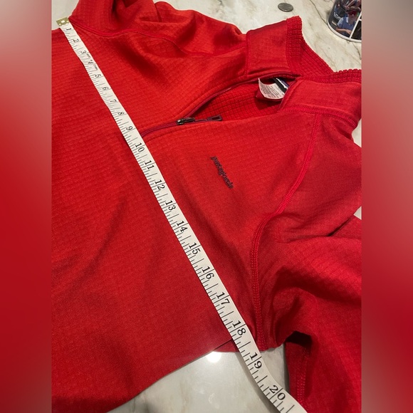 Patagonia Women’s Capilene Midweight Quarter Zip - Picture 2 of 5